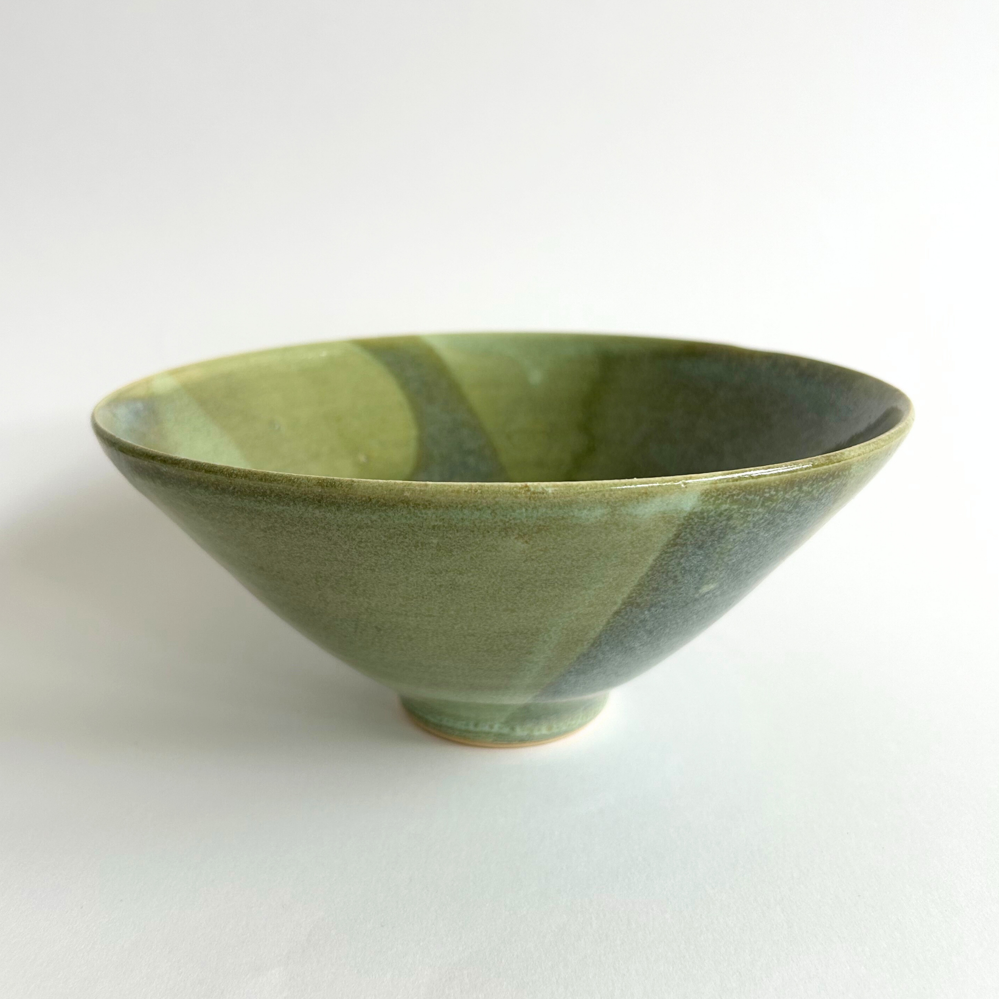 Meadow green medium bowl